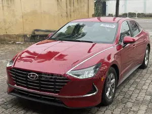Hyundai Sonata SE 2021 Red