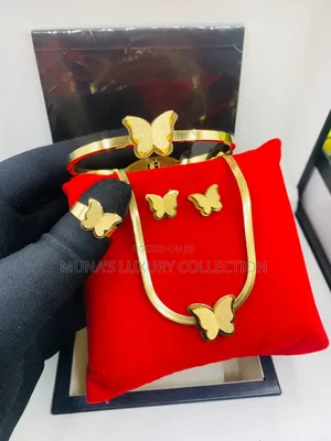 Non Tarnishing Necklaces