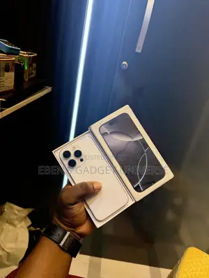 Apple iPhone 16 Pro 128 GB Silver