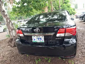 Toyota Avensis 2013 Black