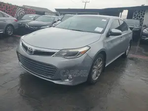 Toyota Avalon XLE 4dr Sedan (3.5L 6cyl 6A) 2015 Silver