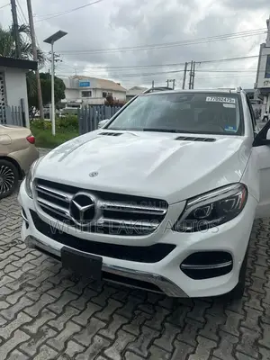 Mercedes-Benz GLE-Class GLE 350d 4MATIC 2017 White