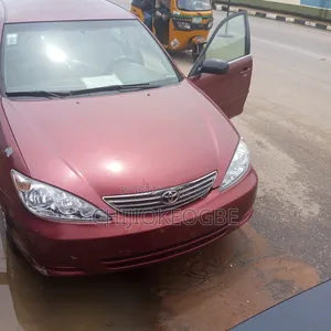 Toyota Camry 2004 Red