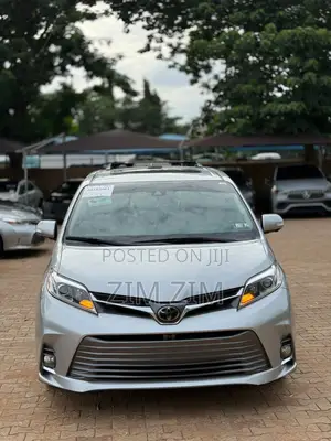 Toyota Sienna Limited Premium 7 Passenger AWD 2020 Silver