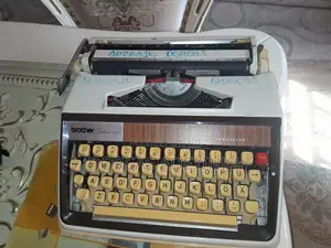 Fairly Used Type Writer