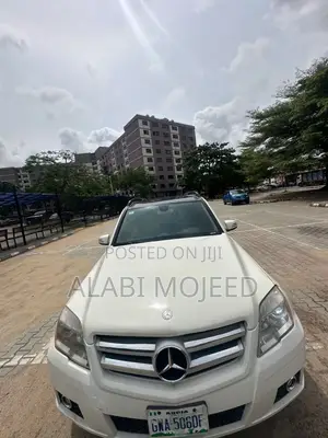 Mercedes-Benz GLK-Class 350 4MATIC 2011 White