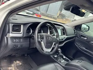 Toyota Highlander Limited 4x4 V6 (3.5L 6cyl 8A) 2018 White