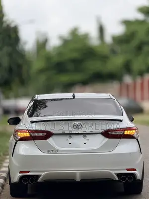 Toyota Camry XSE V6 FWD (3.5L 6cyl 8AM) 2018 White