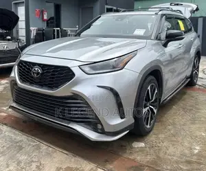 Toyota Highlander XSE 2022 Silver