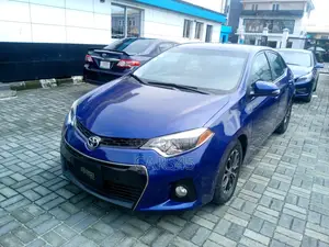 Toyota Corolla 2014 Blue