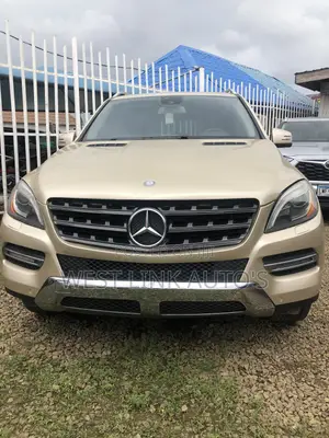 Mercedes-Benz M Class ML 350 4Matic 2012 Gold