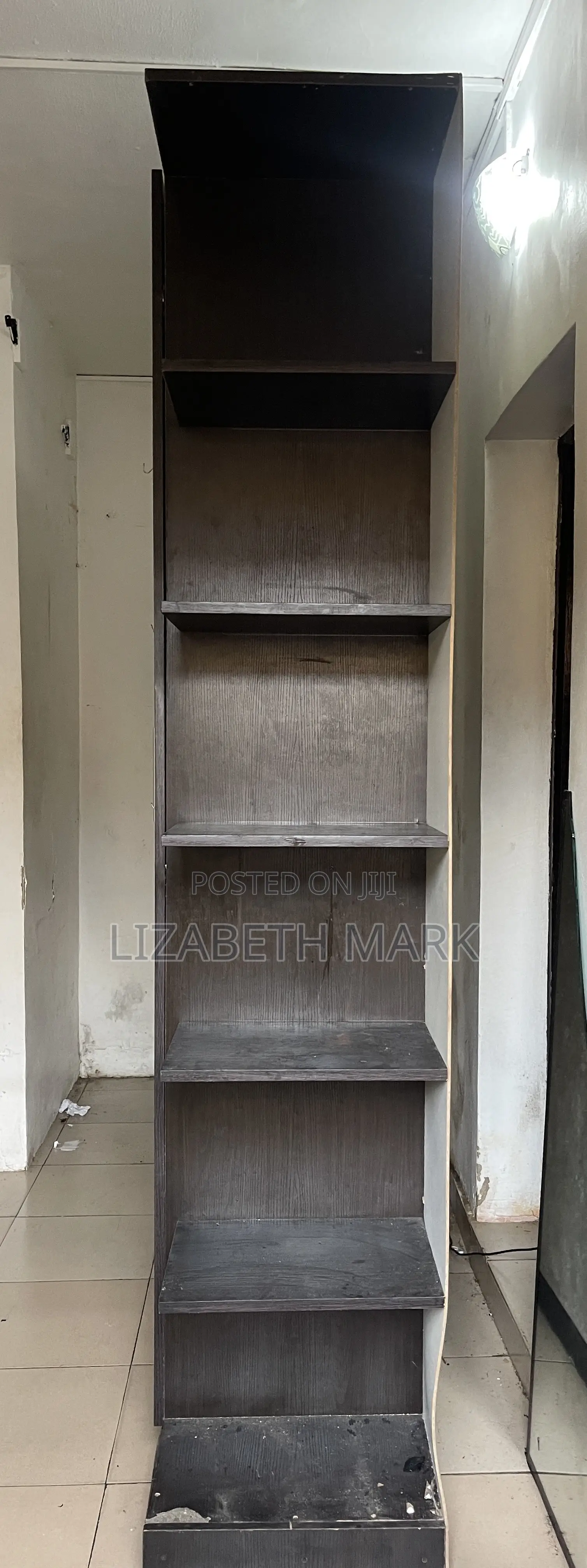 Wardrobe With Rack