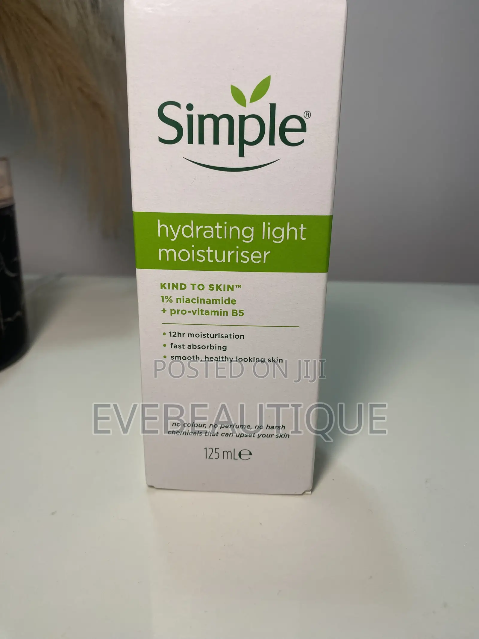 Simple Hydrating Light Moisturizer 125ml