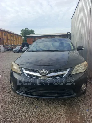 Toyota Corolla LE 4dr Sedan (1.8L 4cyl 4A) 2012 Black