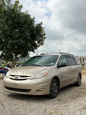 Toyota Sienna 2007 Gold
