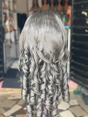 Long Bouncy Closure Wig