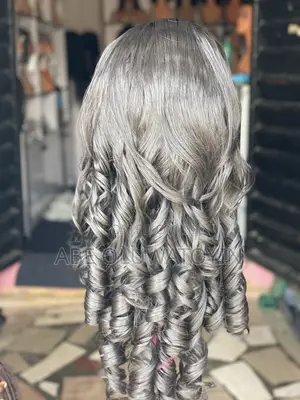 Long Bouncy Closure Wig