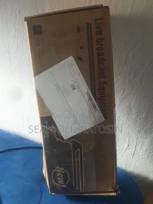 Professional Condensed Microphone With V8 Sound Card