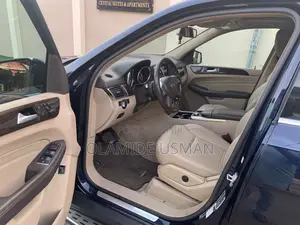Mercedes-Benz M Class ML350 4MATIC 4dr SUV AWD (3.5L 6cyl 7A) 2014 Blue