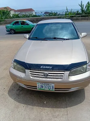 Toyota Camry 2002 Gold