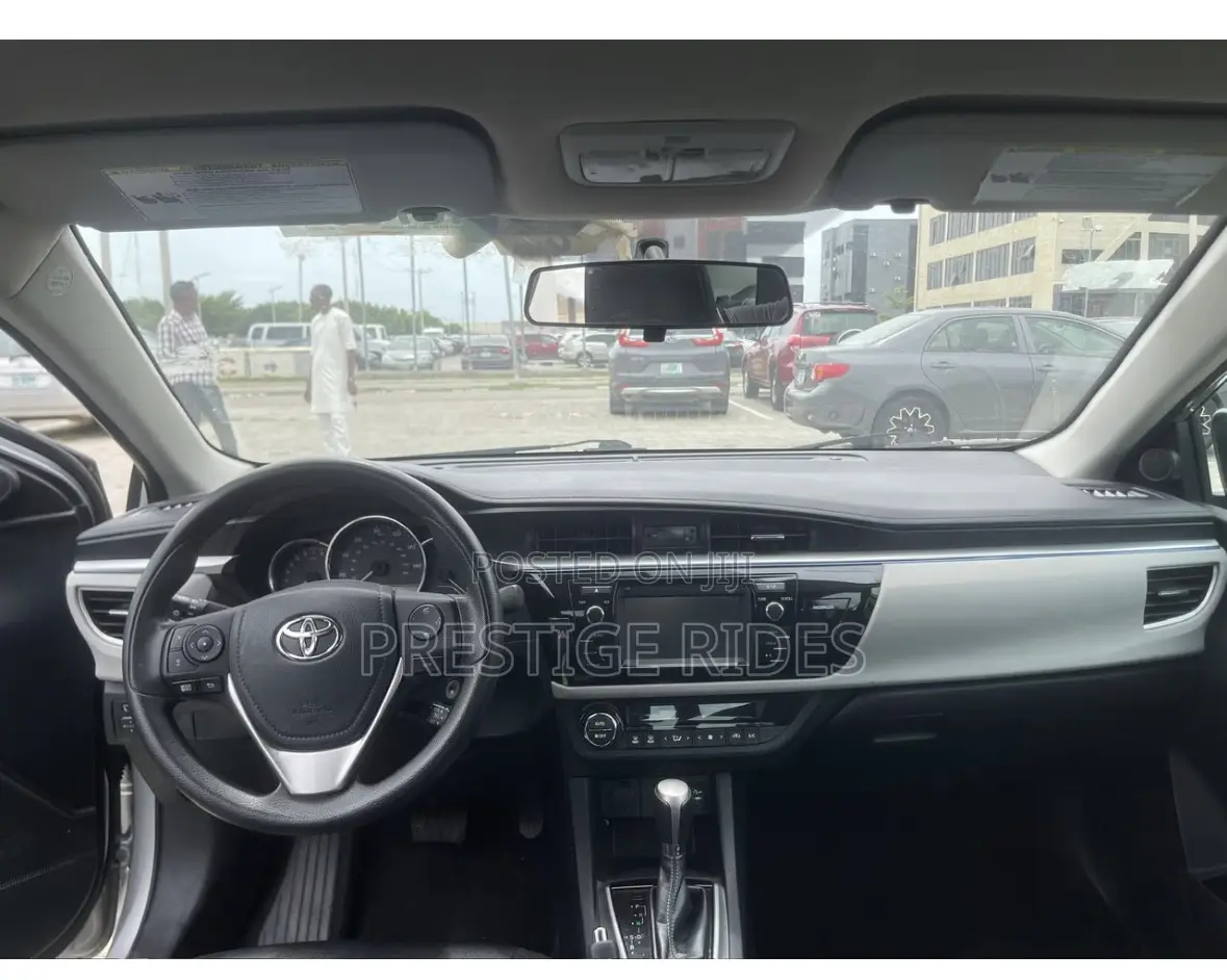 Toyota Corolla 2016 Silver