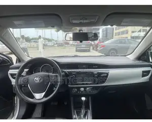 Toyota Corolla 2016 Silver