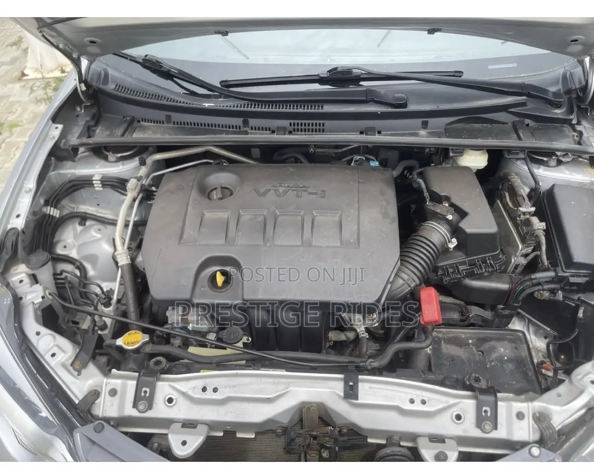 Toyota Corolla 2016 Silver