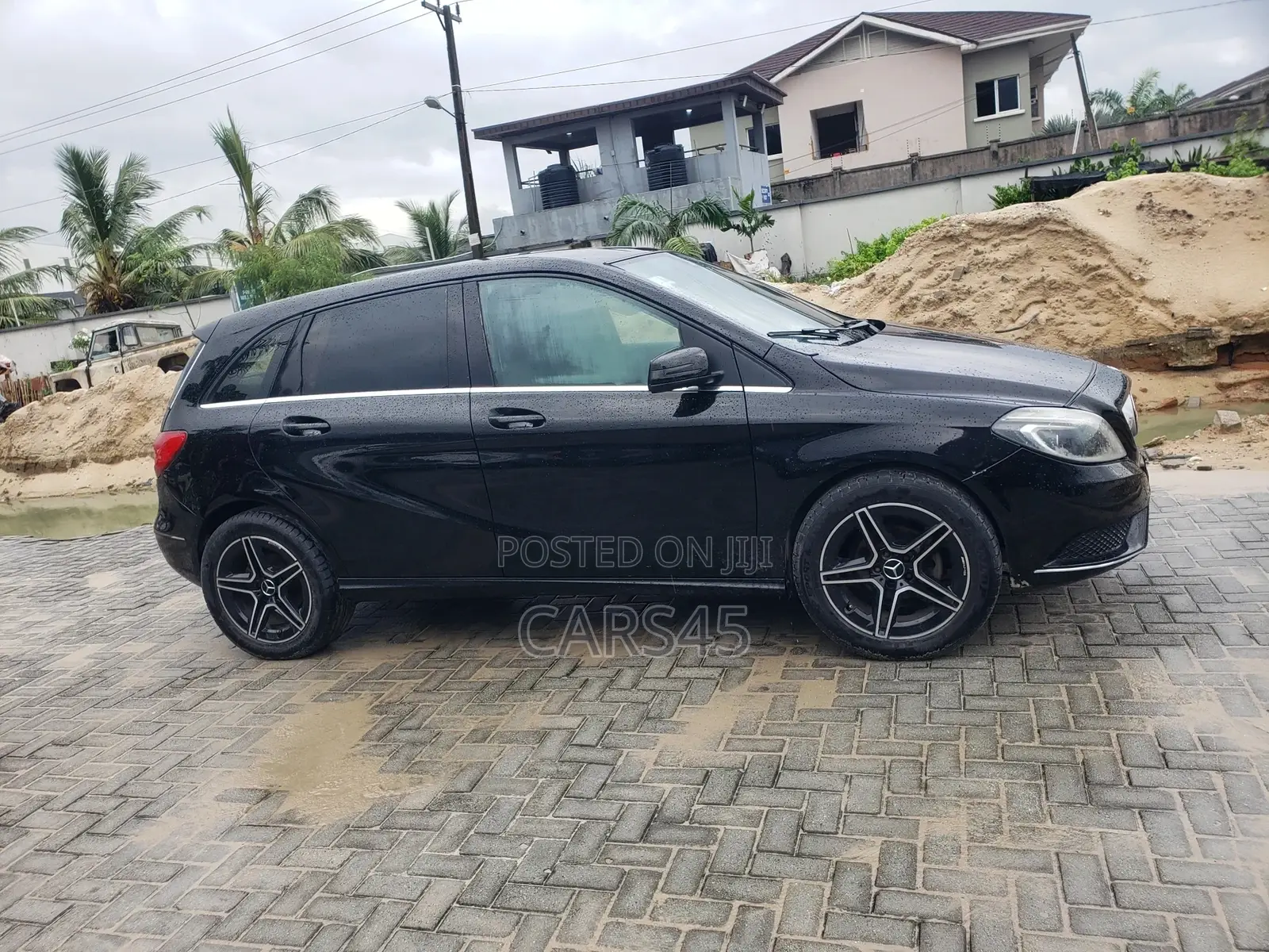 Mercedes-Benz B-Class 2014 Silver