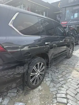 Lexus LX 570 AWD 2018 Black