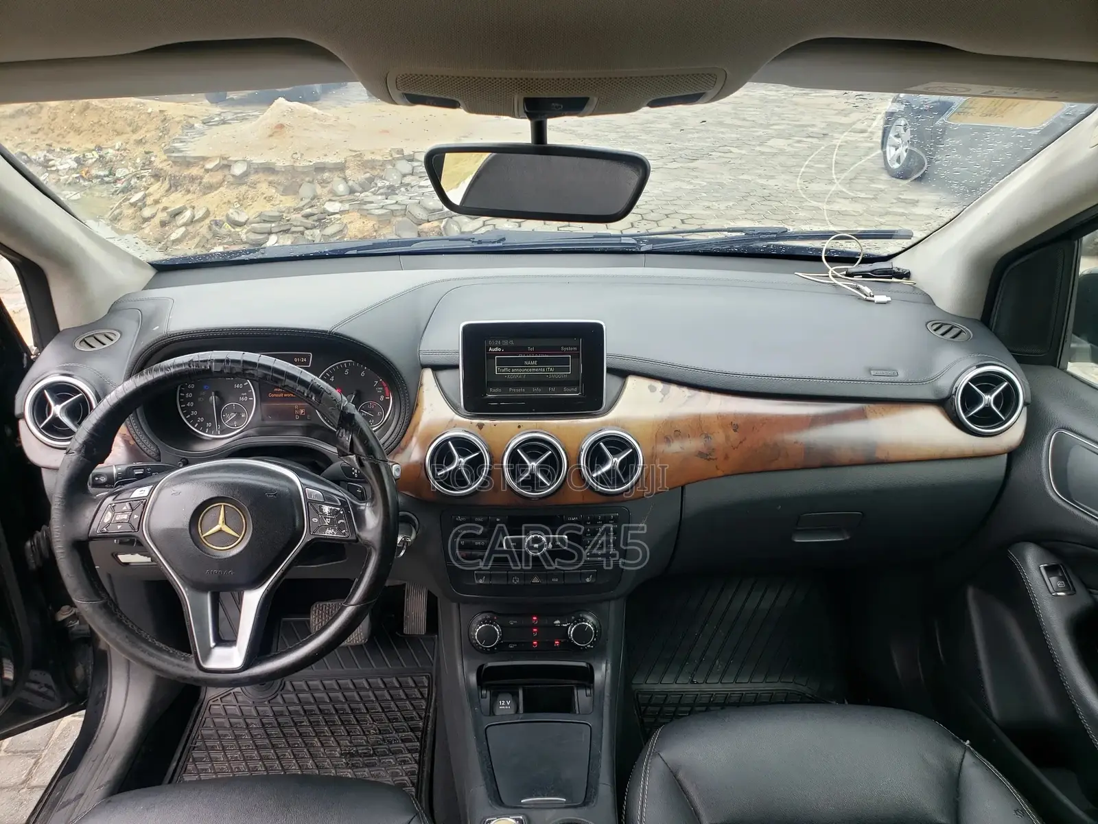 Mercedes-Benz B-Class 2014 Silver