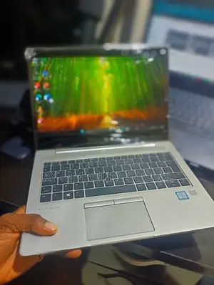 Laptop HP EliteBook 830 G5 8GB Intel Core i5 SSD 256GB