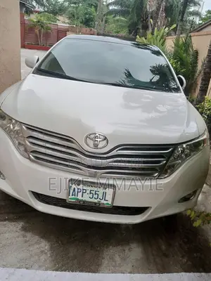 Toyota Venza AWD 2012 White