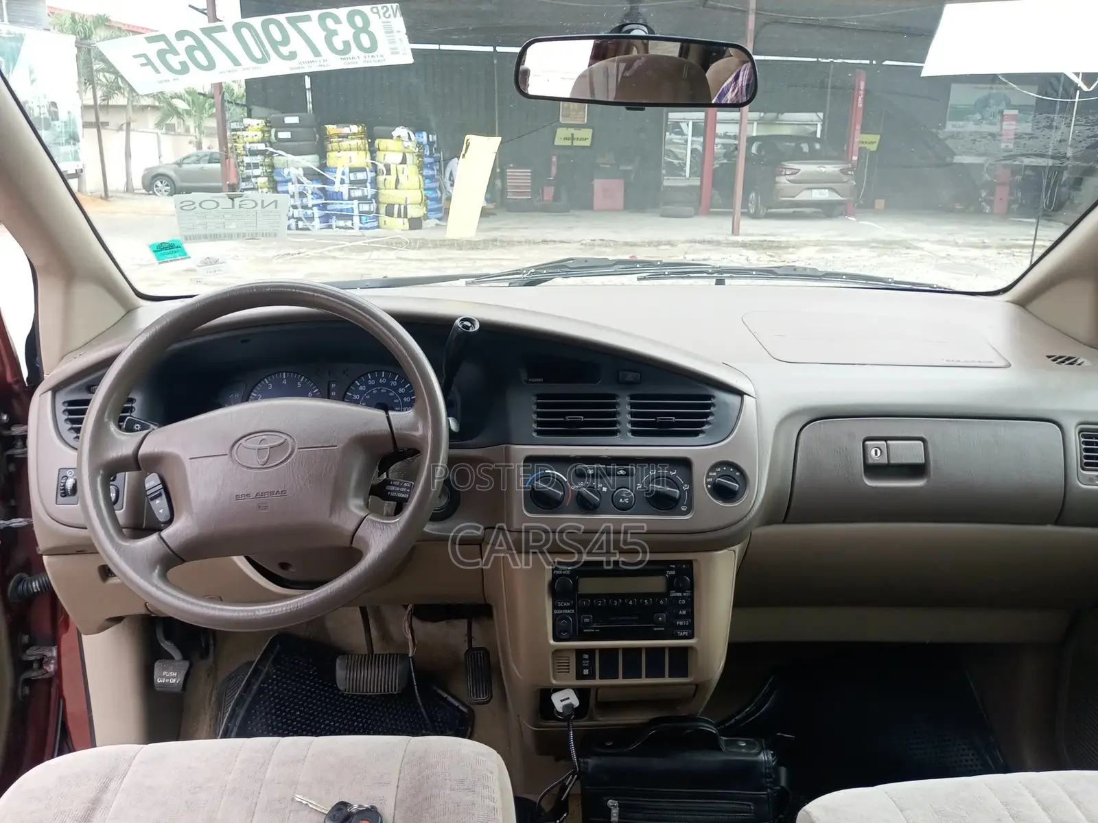 Toyota Sienna 2002 Red