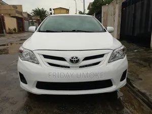 Toyota Corolla LE 4dr Sedan (1.8L 4cyl 4A) 2011 White