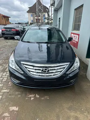 Hyundai Sonata Limited Sedan FWD (2.4L 4cyl 6A) 2012 Blue