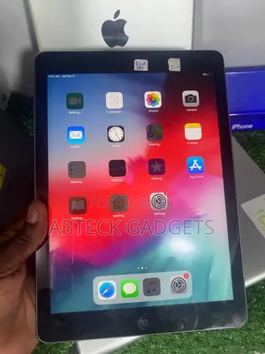 Apple iPad Air 16 GB White