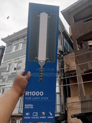 R1000 RGB Stick Light