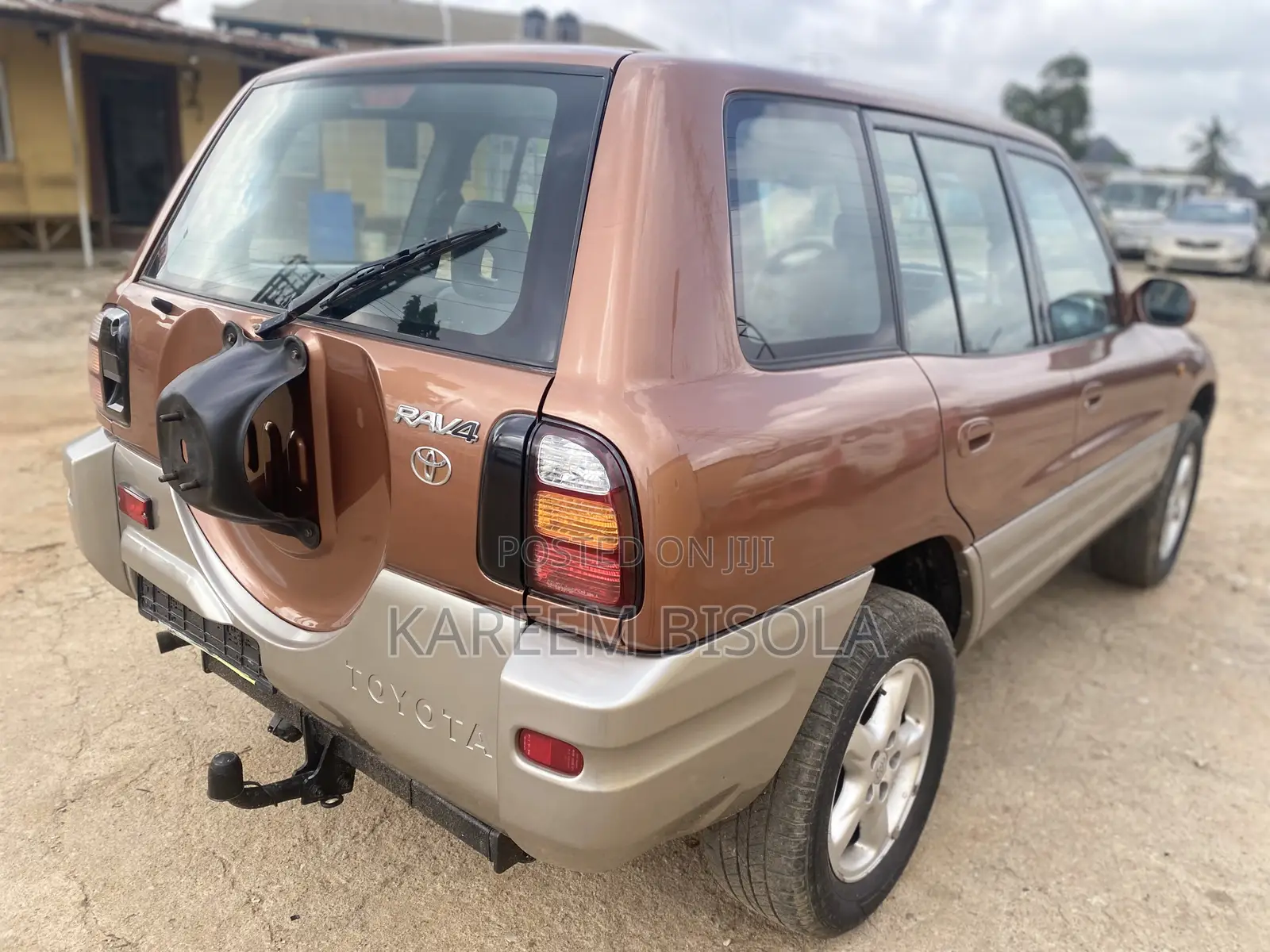 Toyota RAV4 Automatic 2000 Brown