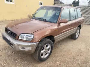 Toyota RAV4 Automatic 2000 Brown