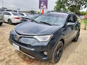 Toyota RAV4 Limited 4dr SUV AWD (2.5L 4cyl 6A) 2014 Gray