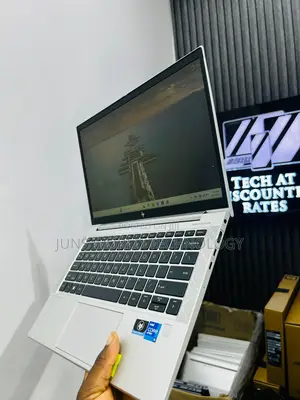 Laptop HP EliteBook 830 G8 16GB Intel Core i5 SSD 256GB