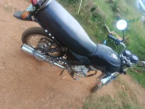 Bajaj Boxer 2022 Red