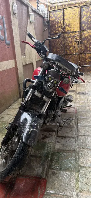 Kawasaki Concours 14 2000 Red