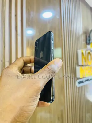 Apple iPhone X 64 GB Black