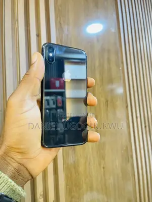 Apple iPhone X 64 GB Black