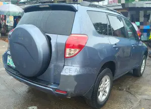 Toyota RAV4 2008 Blue