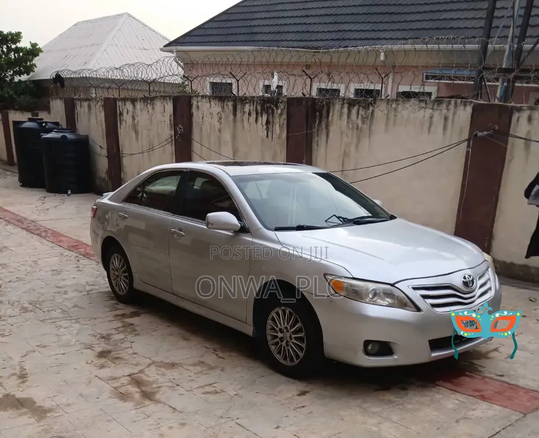 Toyota Camry 2010