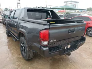 Toyota Tacoma 2023 Gray