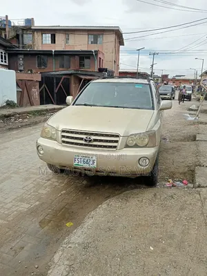 Toyota Highlander 2003 Gold