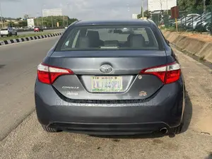 Toyota Corolla LE 4dr Sedan (1.8L 4cyl CVT) 2015 Gray